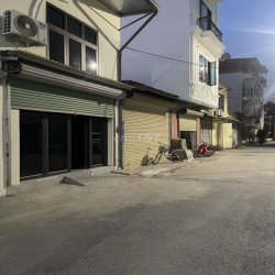 Chính chủ cho thuê căn 2 tầng 62m tại Đường Cộng Hòa – Ngãi Cầu.