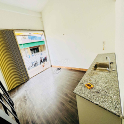 CHO THUÊ 4 CĂN NHÀ LIỀN KỀ. HẺM SỐ 48/1 NGUYỄN CÔNG TRỨ.