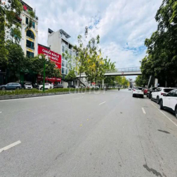 cho thuê tòa nhà mặt phố Nguyễn Văn Huyên