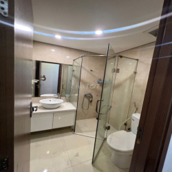 Cho thuê căn hộ 2 phòng ngủ nội thất cơ bản 63m2 tại Vinhomes Greenbay