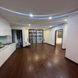 Cho thuê căn hộ 2 phòng ngủ nội thất cơ bản 63m2 tại Vinhomes Greenbay