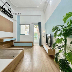 🔥SẴN CĂN 1 PHÒNG NGỦ 60M2 🔥Mặt tiền - Full Nội Thất - Ban Công Sát UEH