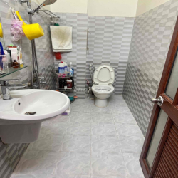 CHO THUÊ TOÀ NHÀ LÀM CHDV 5*25m 6LẦU  HXT PHẠM VĂN BẠcH