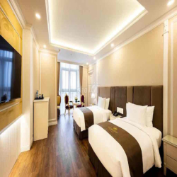 Cho thuê khách sạn Sát Phố Cổ , 80 phòng