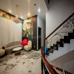 Cho thuê nhà biệt thự. Nội thất đẹp