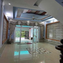 CHO THUÊ CĂN NHÀ 6 PHÒNG NGỦ 1 PHÒNG KHÁCH 1 BẾP ĐƯỜNG NHƯA