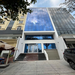Tòa nhà hầm, 5 lầu ngay trục Trần Não, phường An khánh, quận 2
