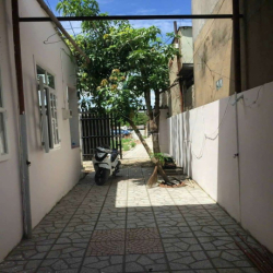 nhà vườn mặt tiền nhựa gần chợ chữ s.