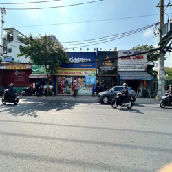 Nhà mặt tiền đường Kha Vạn Cân, phường Linh Đông, Tp HCM, ngang 8m