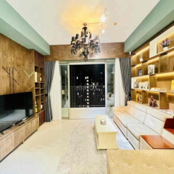 cho thuê căn wei siêu đẹp nhất . nội thất cao cấp vào ở ngay