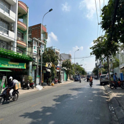 Nhà mặt tiền đường Kha Vạn Cân, phường Linh Đông, Tp HCM, ngang 8m