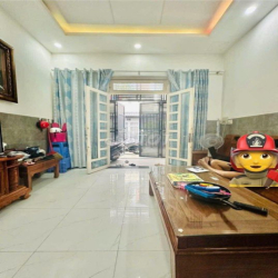 Nhà mới 3 tầng (4x12m) xe hơi đậu cửa gần Aeon Mall Tân Phú