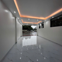 Cho thuê mặt bằng kinh doanh TĐC Ngọc Thụy, Long Biên, 60m, Riêng biệt