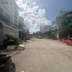nhà thuê DT 300m Bùi tư toàn an lạc bình Tân giá 13tr