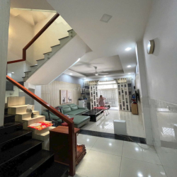 [Chính chủ] Cho thuê nhà riêng tại Lê Văn Việt, 15 triệu, 160m2,