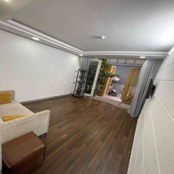 Mặt bằng giá rẻ 8tr500 Cách Mạng Tháng 8 - Tân Bình