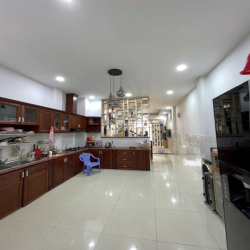 [Chính chủ] Cho thuê nhà riêng tại Lê Văn Việt, 15 triệu, 160m2,