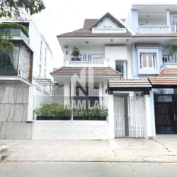 🔥 HOT Q2 | Villa Mới Đẹp Gần Cầu Sài Gòn - Gara Ô Tô - 4 Phòng Ngủ Giá