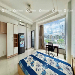 Căn hộ thang máy - ban công view xịn xò mặt tiền đường lớn