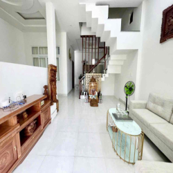 💎 Nhà mê TC 7x12,6m hẻm Nguyễn Tất Thành, thông Đinh Núp, nhiều lô khá