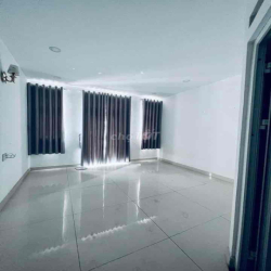 Cho Thuê Nhà Phố DT 250m2 1Trệt 3Lầu 5Pn 5Wc Hẻm Nhựa Sạch Sẻ