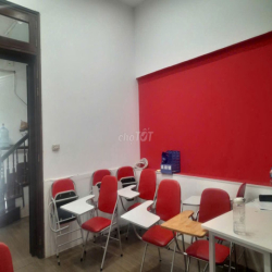 Nhà mặt đường Hoàng Quốc Việt, Diện tích 65m2 x 5 tầng,  mặt tiền 5m