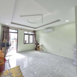 Cho Nữ thuê - 1 người - CMT8 Q3