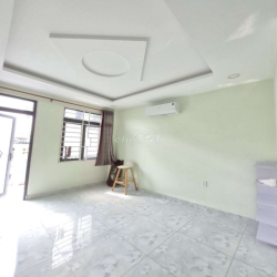 Cho Nữ thuê - 1 người - CMT8 Q3