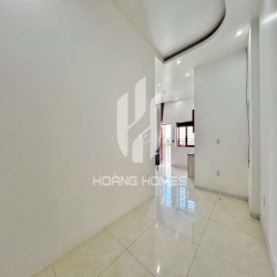 Ngay Global City - căn 1PN giá cực ổn có luôn ban công