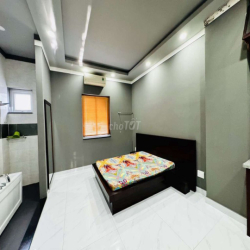 NHÀ LIỀN KỀ 4PN 5WC - 3 TẦNG - PARK RIVERSIDE LIÊN PHƯỜNG Q9