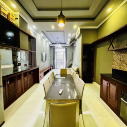 NHÀ LIỀN KỀ 4PN 5WC - 3 TẦNG - PARK RIVERSIDE LIÊN PHƯỜNG Q9