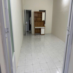  NHÀ ĐẸP NGAY TRUNG TÂM, 2 TẦNG PHÙ HỢP CHO CÁC HỘ GIA ĐÌNH