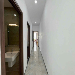 CHO THUÊ NHÀ ĐẸP  QUẬN 7, 4PN, 4WC FULL NT 36 TRIỆU/ THÁNG
