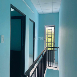 nhà 1 trệt 1 lầu  long hậu giáp nhà bè