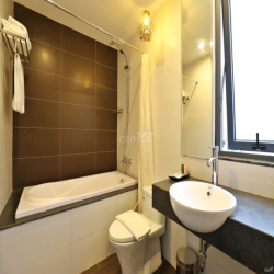 Cho Thuê Căn Hộ Dịch Vụ Studio Cao Cấp 35m² Âu Cơ Tây Hồ Hà Nội