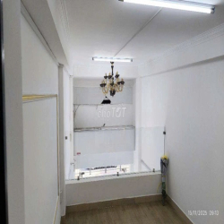 Nhà mặt tiền Tôn Thất Tùng P.Phạm Ngữ Lão Q.1 – 155m2 – 43 triệu/tháng