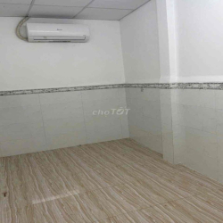Cho thuê nhà trệt lầu 3,5x16m 3phòng sẵn 3 máy lạnh gần Chợ An Hoà
