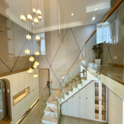 Cho thuê căn hộ Duplex Sky Garden1 ,PMH Q7 ,4PN 4WC Giá 58tr/th