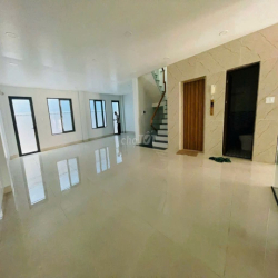 🌸💯Góc Đẹp 2 MTKD 20m khu Tên Lửa 10x20m 4 tầng LỀ 5m KD SUNG GẦN V.Đ.T