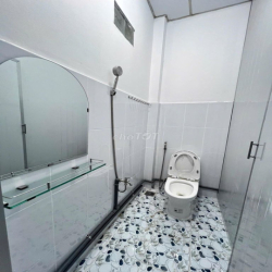 CHO THUÊ PHÒNG MÁY LẠNH CHỈ 2TR – GẦN ĐH NAM CẦN THƠ, ĐH FPT