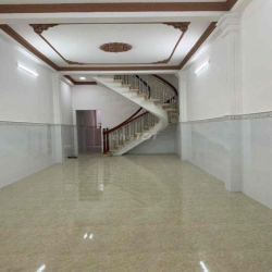 Cho thuê nhà MTNB đối diện công viên sát Aeon dt 4x20 xd 3,5 tấm