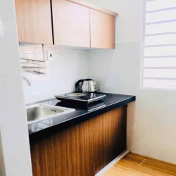 Căn phòng đủ tiện nghi như khách sạn có bếp