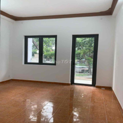 Cho thuê nhà MTNB đối diện công viên sát Aeon dt 4x20 xd 3,5 tấm