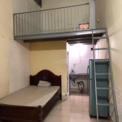 Chính chủ - P. Trọ khép kín có gác xép gần Ga, Bến xe Gia Lâm