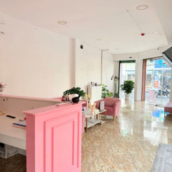 CHO THUÊ NHÀ GÓC 2MT CỐNG QUỲNH Q1, DT 3.5x18M, TRỆT 2 LẦU –  50 TRIỆU