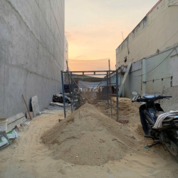 Cho thuê đất làm kho, xưởng, trọ - 80m2 hẻm 300, Nguyễn Văn Linh, Q7