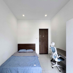 Căn hộ cao cấp BAN CÔNG lớn full nội thất ngay Cách Mạng Tháng 8 TB