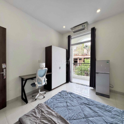 Căn hộ cao cấp BAN CÔNG lớn full nội thất ngay Cách Mạng Tháng 8 TB