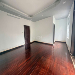 BIỆT THỰ GÓC 2 MẶT TIỀN AN PHÚ - HẦM 2 Ô TÔ - 4 PHÒNG NGỦ