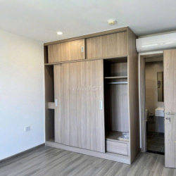 Cho thuê căn hộ 2PN2WC Vinhomes Grand Park bếp rèm view sông giá tốt